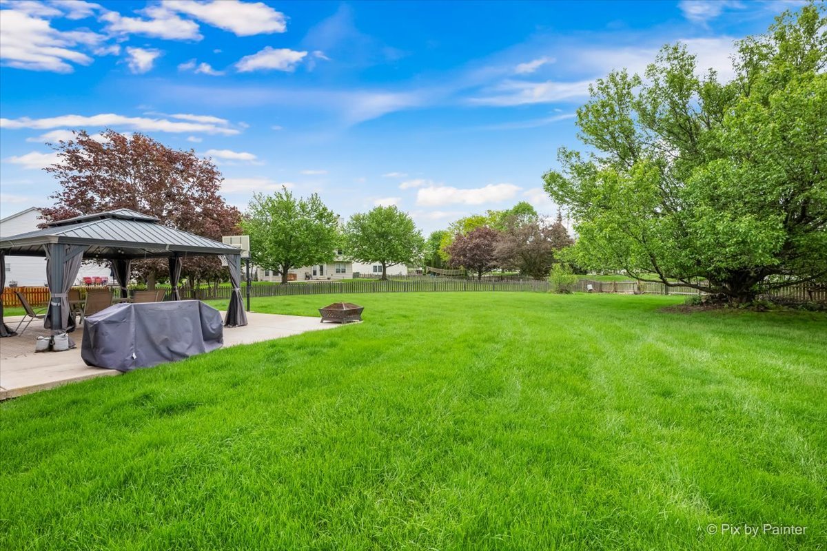 1900 Mayfield Court, Romeoville, IL 60446