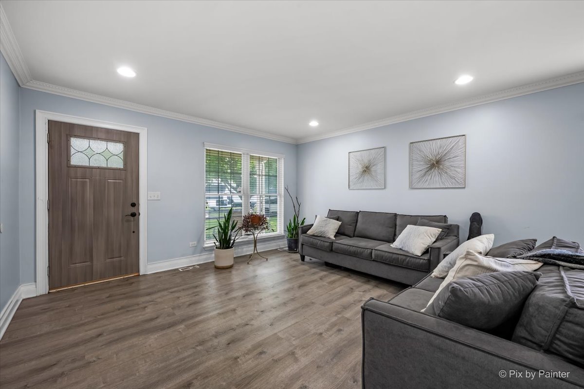 1900 Mayfield Court, Romeoville, IL 60446