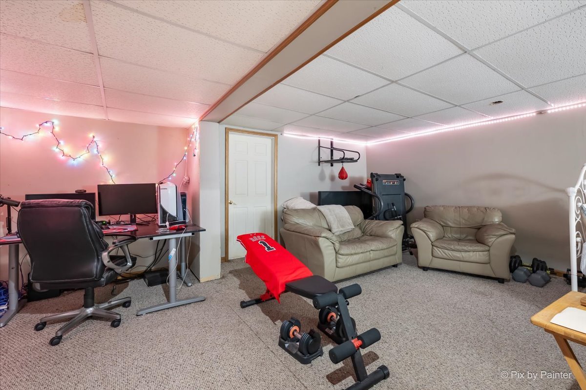 1900 Mayfield Court, Romeoville, IL 60446