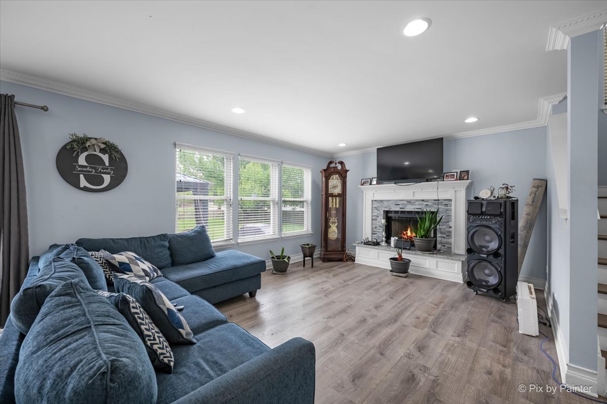 1900 Mayfield Court, Romeoville, IL 60446