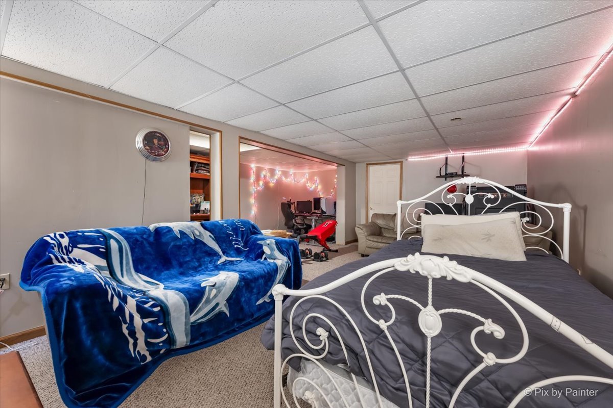 1900 Mayfield Court, Romeoville, IL 60446