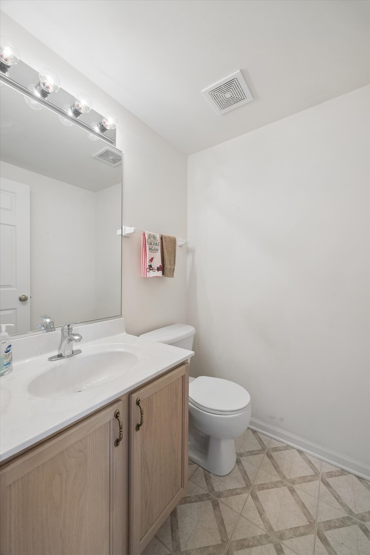 2544 Hatfield Court, Elgin, IL 60123