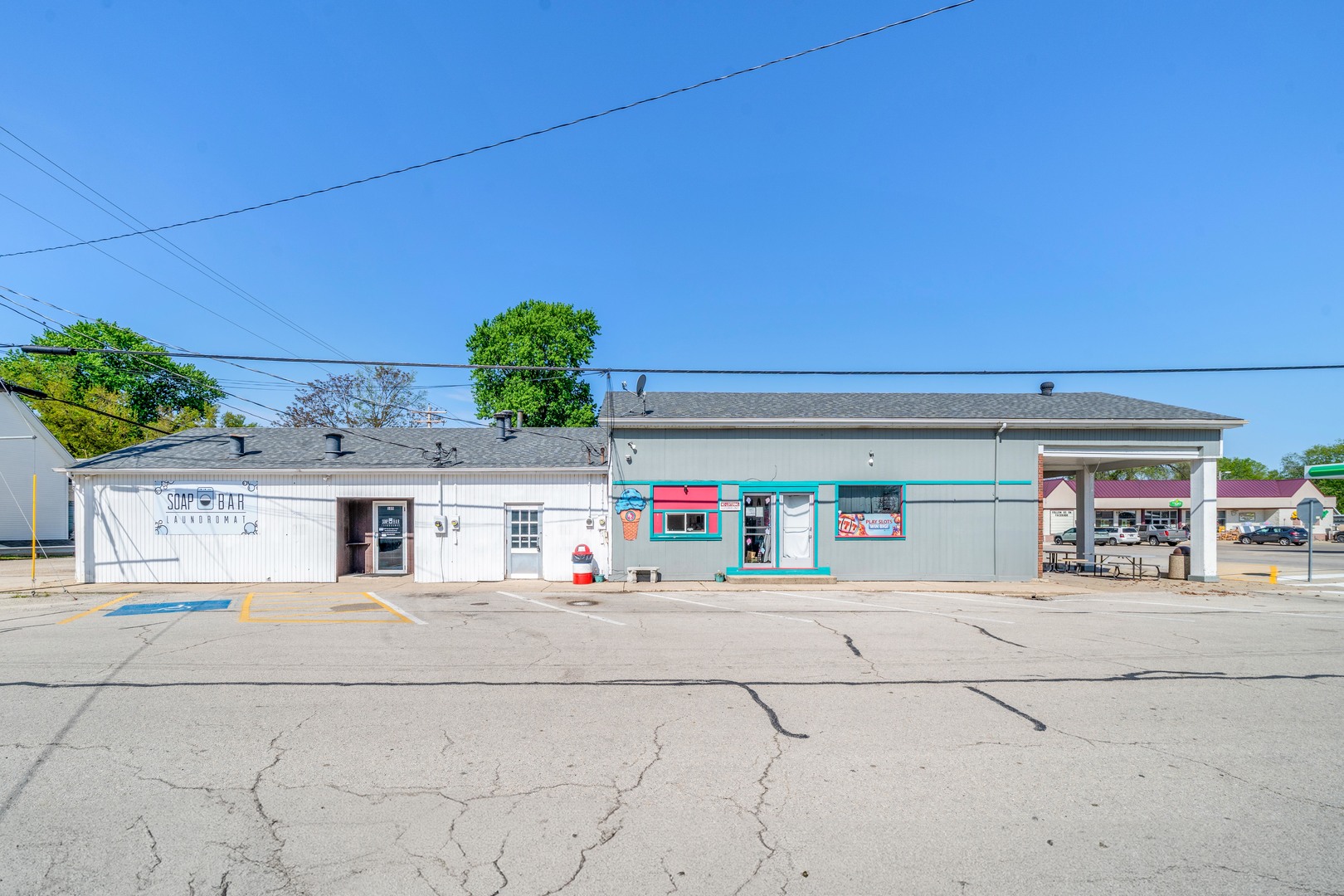 207 W Si Johnson Street, Sheridan, IL 60551