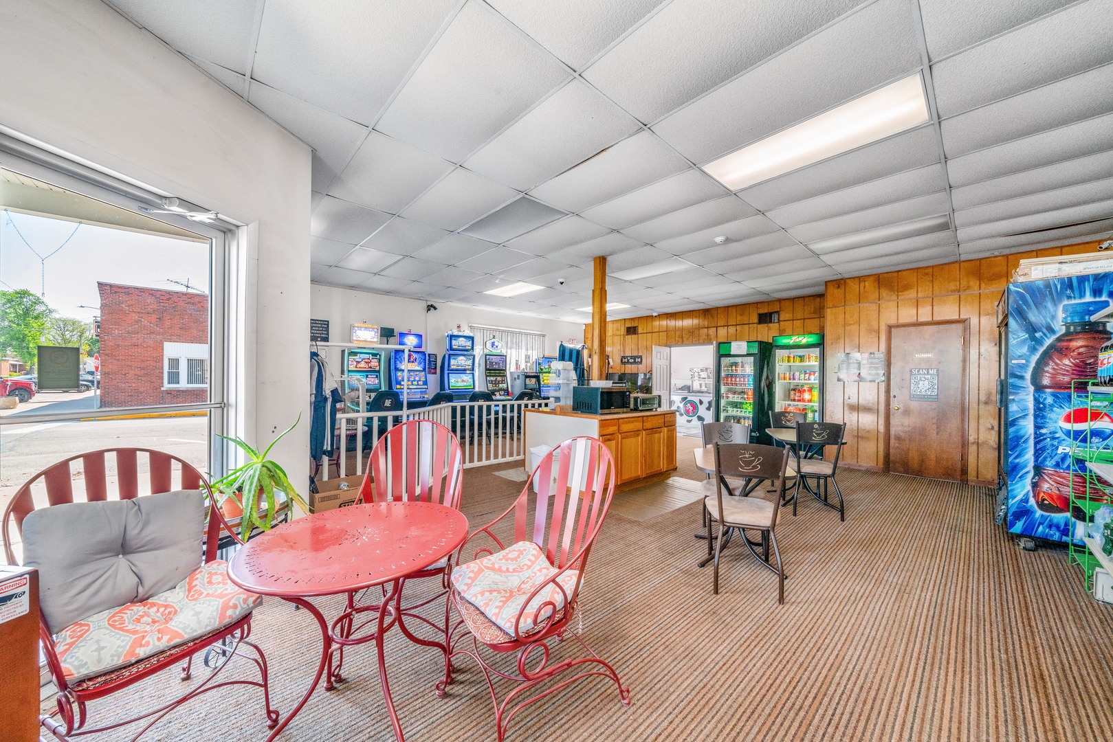 207 W Si Johnson Street, Sheridan, IL 60551