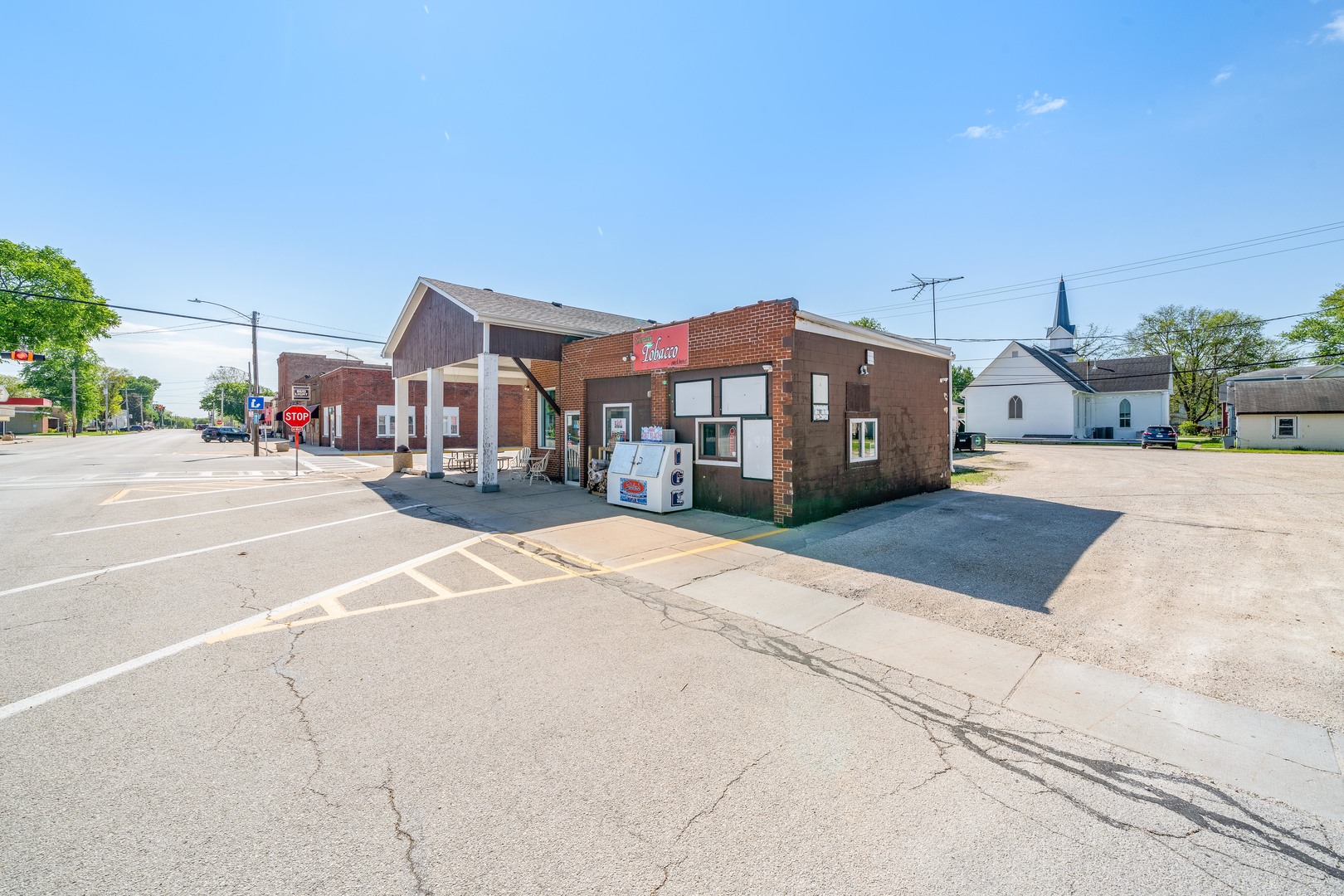207 W Si Johnson Street, Sheridan, IL 60551