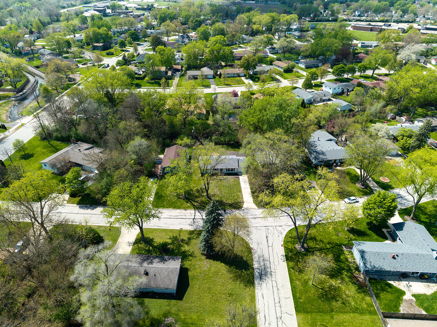 348 Seminole Lane, Carol Stream, IL 60188