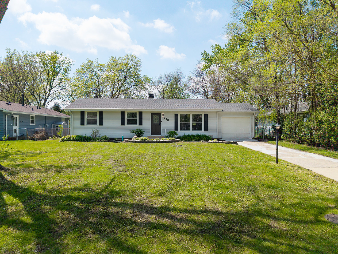 348 Seminole Lane, Carol Stream, IL 60188