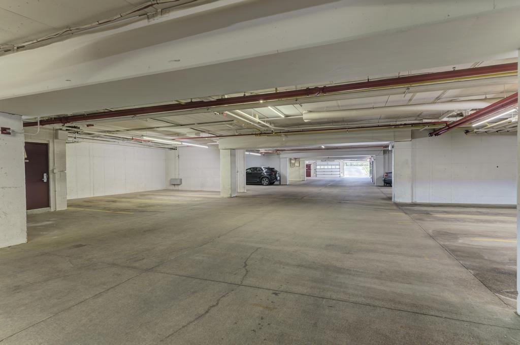 601 W Rand Road #106, Arlington Heights, IL 60004