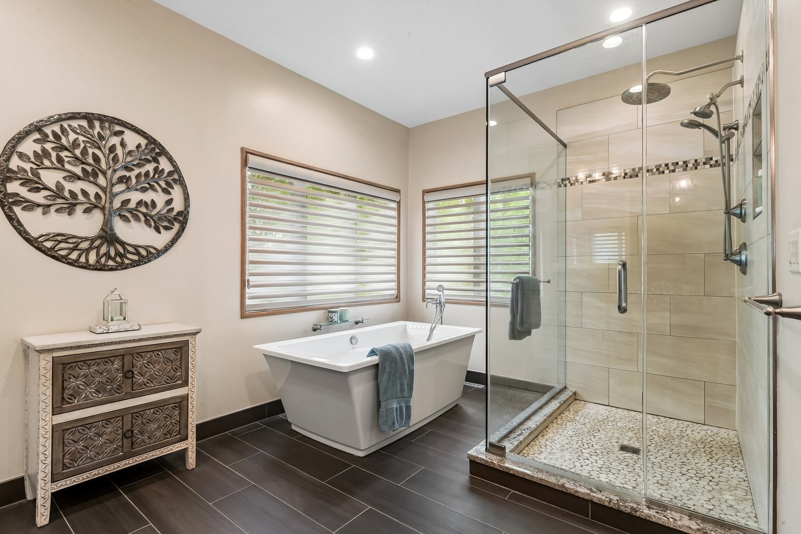 26073 W Laurel Court, Wauconda, IL 60084