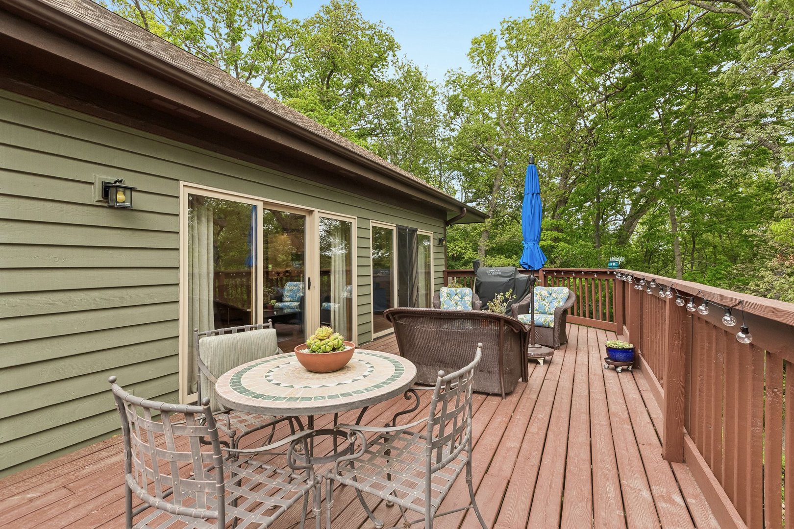 26073 W Laurel Court, Wauconda, IL 60084