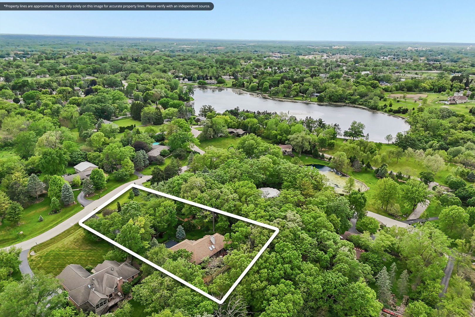 26073 W Laurel Court, Wauconda, IL 60084