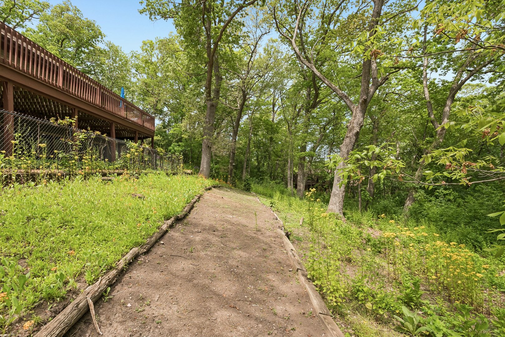 26073 W Laurel Court, Wauconda, IL 60084