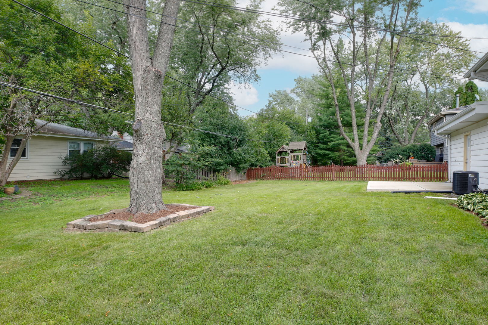 1149 Jane Avenue, Naperville, IL 60540