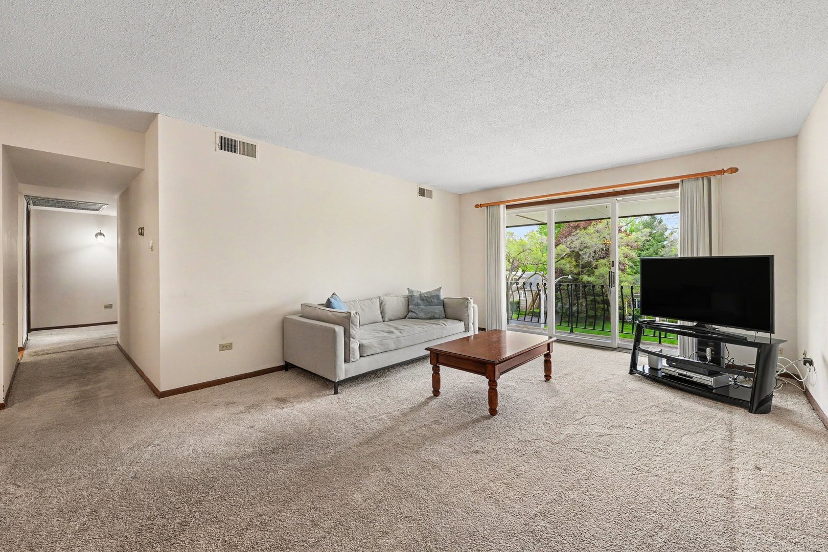 2440 186th Street #H3, Lansing, IL 60438
