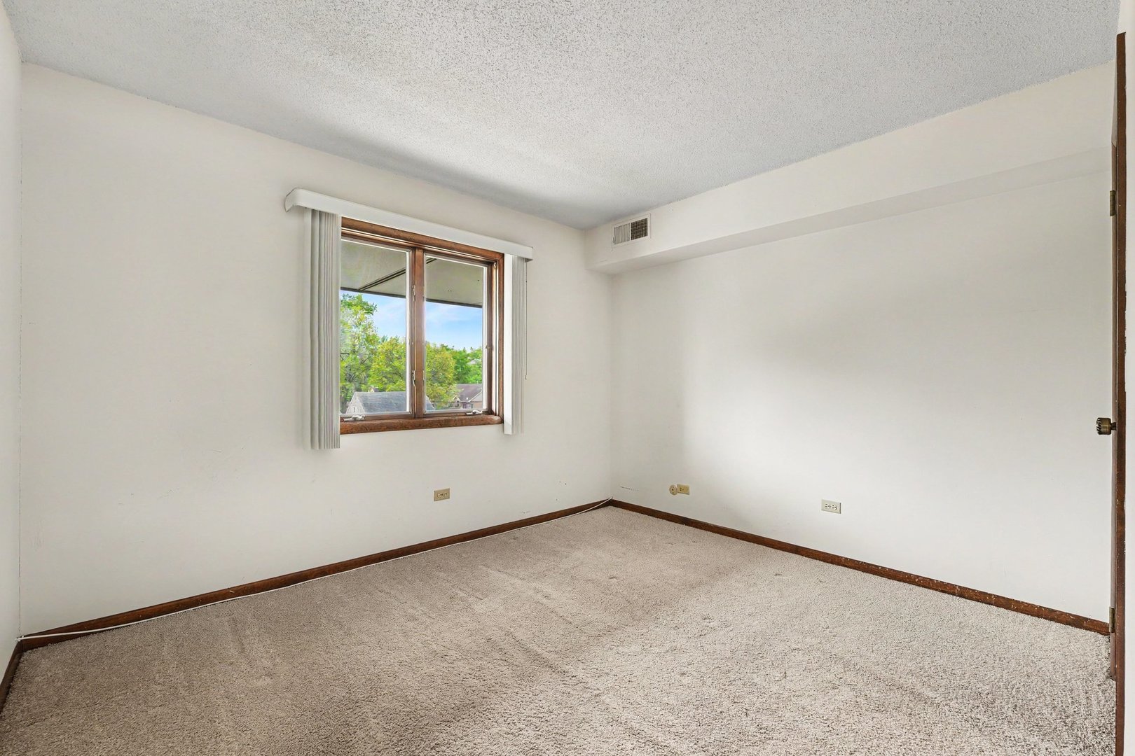 2440 186th Street #H3, Lansing, IL 60438