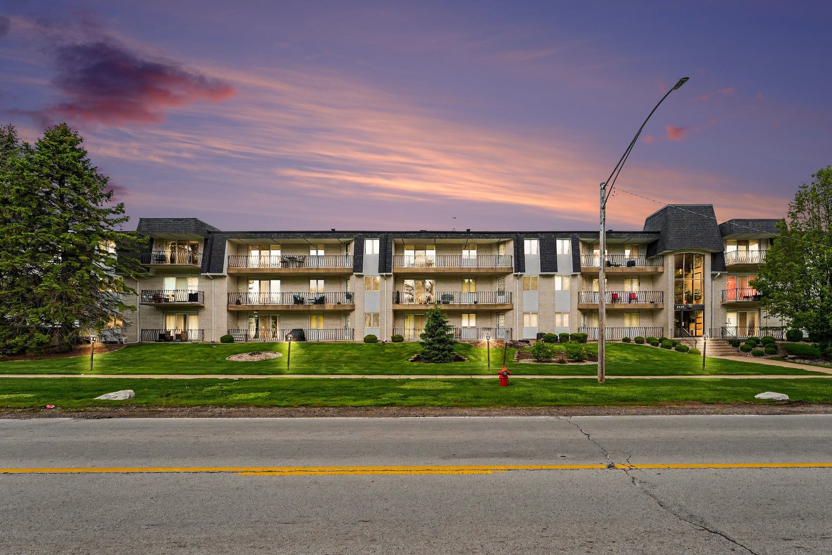 2440 186th Street #H3, Lansing, IL 60438