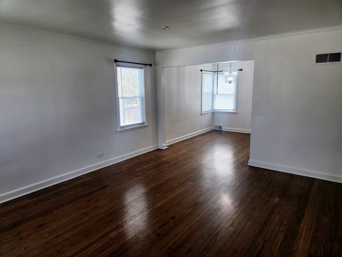 409-11 W Keith Avenue, Waukegan, IL 60085
