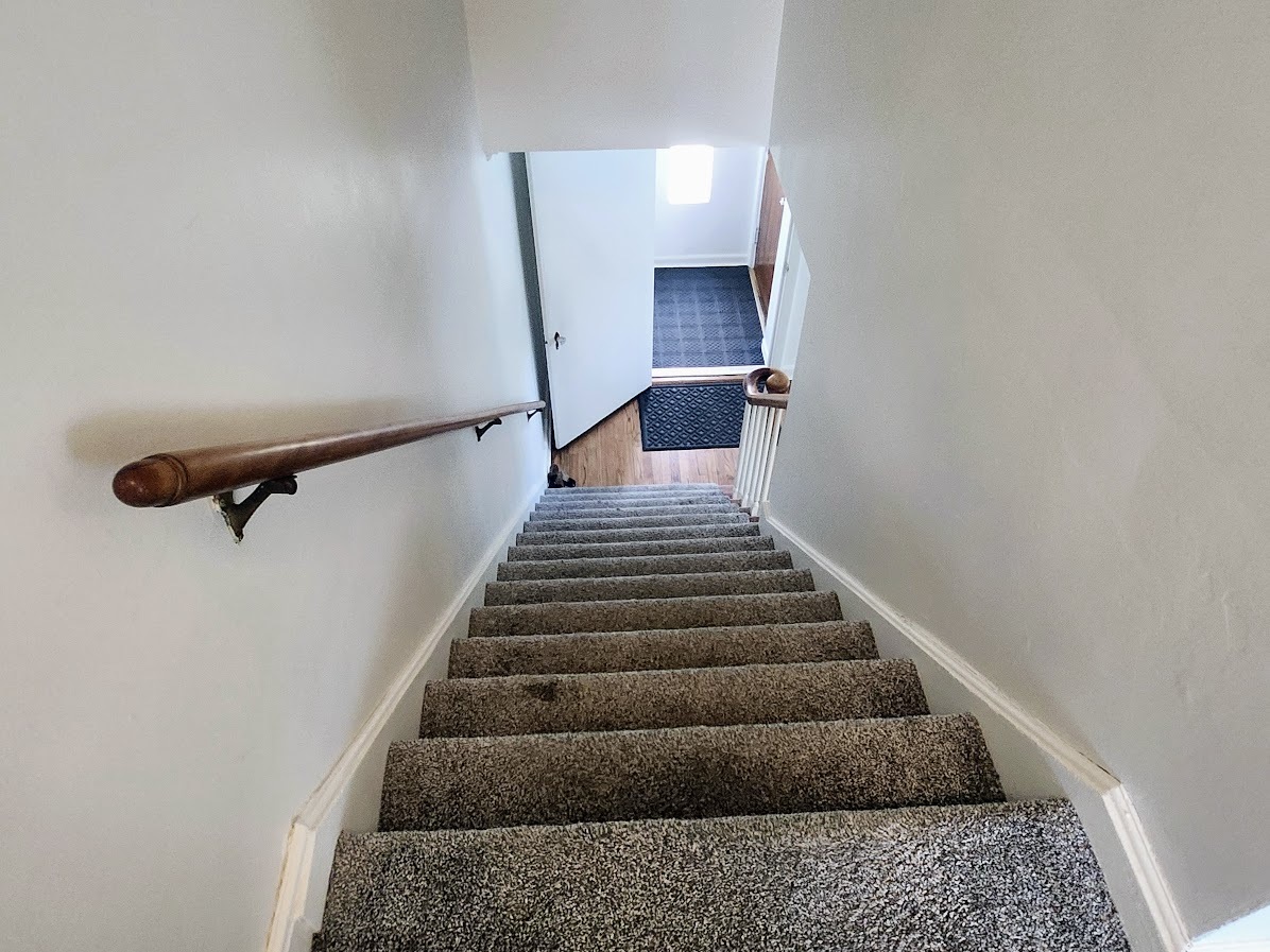 409-11 W Keith Avenue, Waukegan, IL 60085