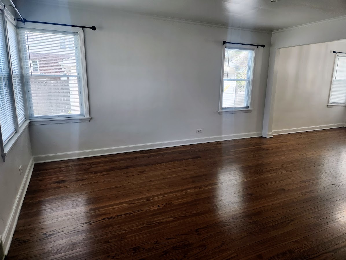 409-11 W Keith Avenue, Waukegan, IL 60085