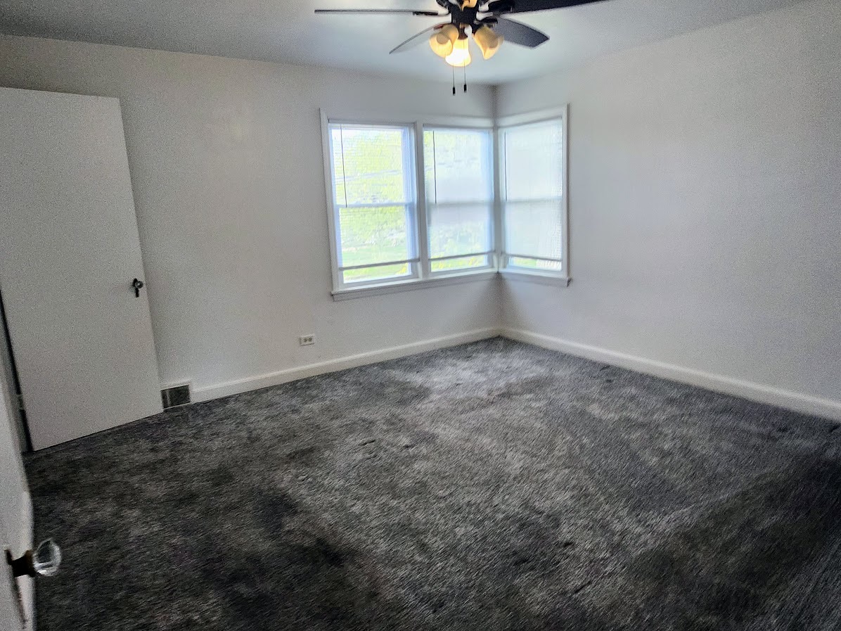 409-11 W Keith Avenue, Waukegan, IL 60085