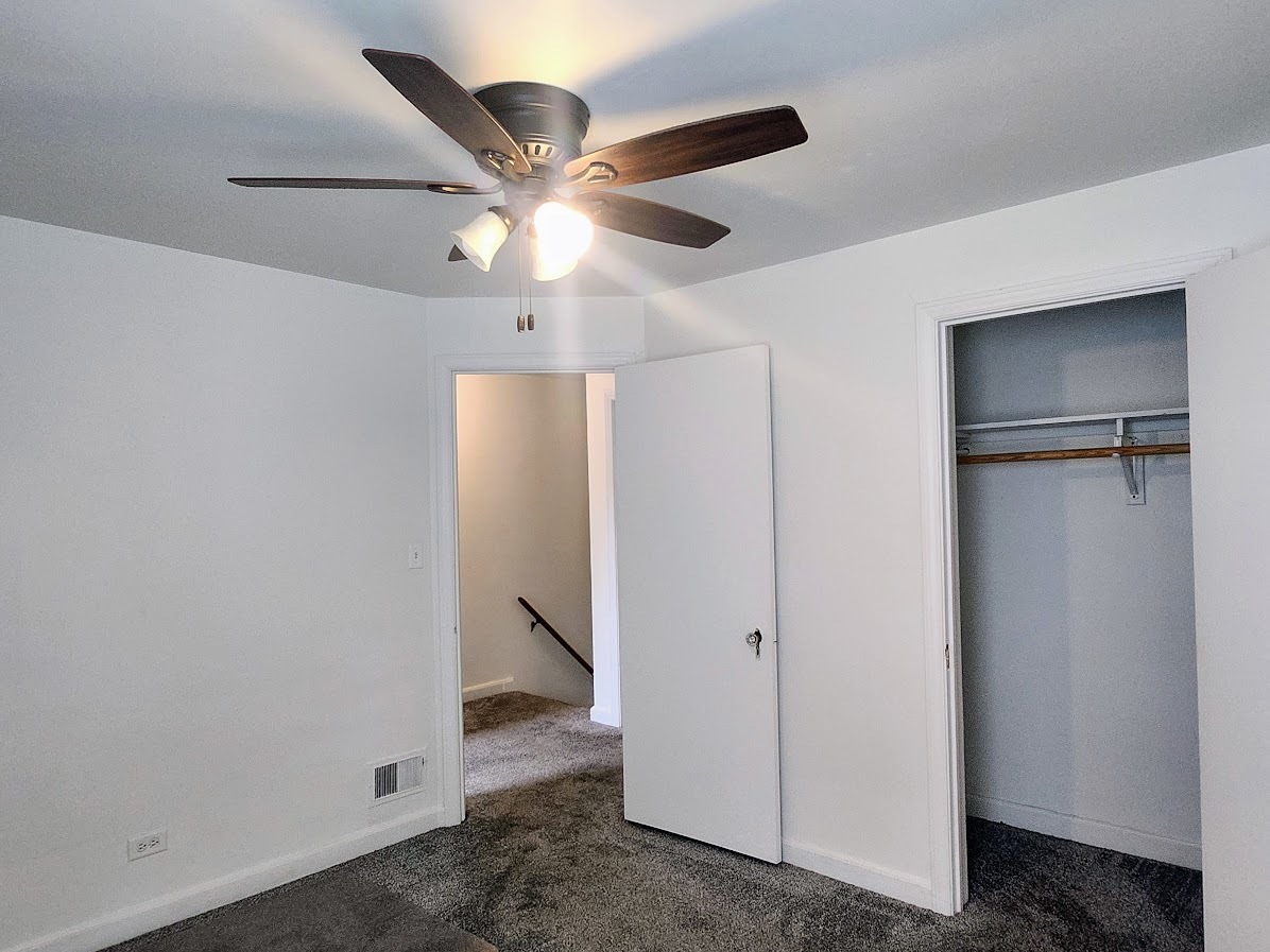 409-11 W Keith Avenue, Waukegan, IL 60085