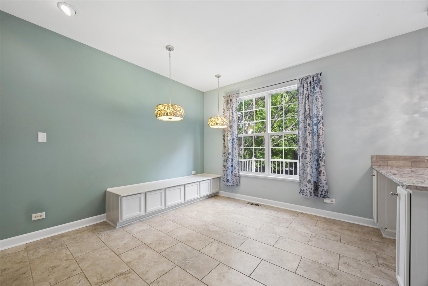 4144 Milford Lane, Aurora, IL 60504