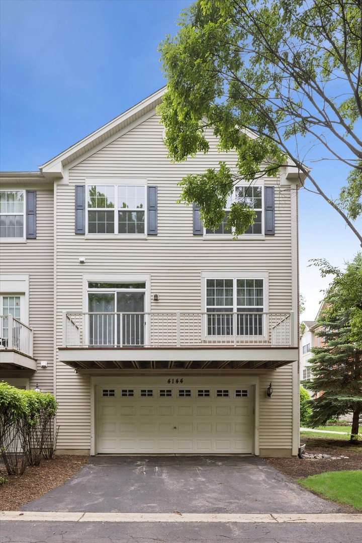 4144 Milford Lane, Aurora, IL 60504