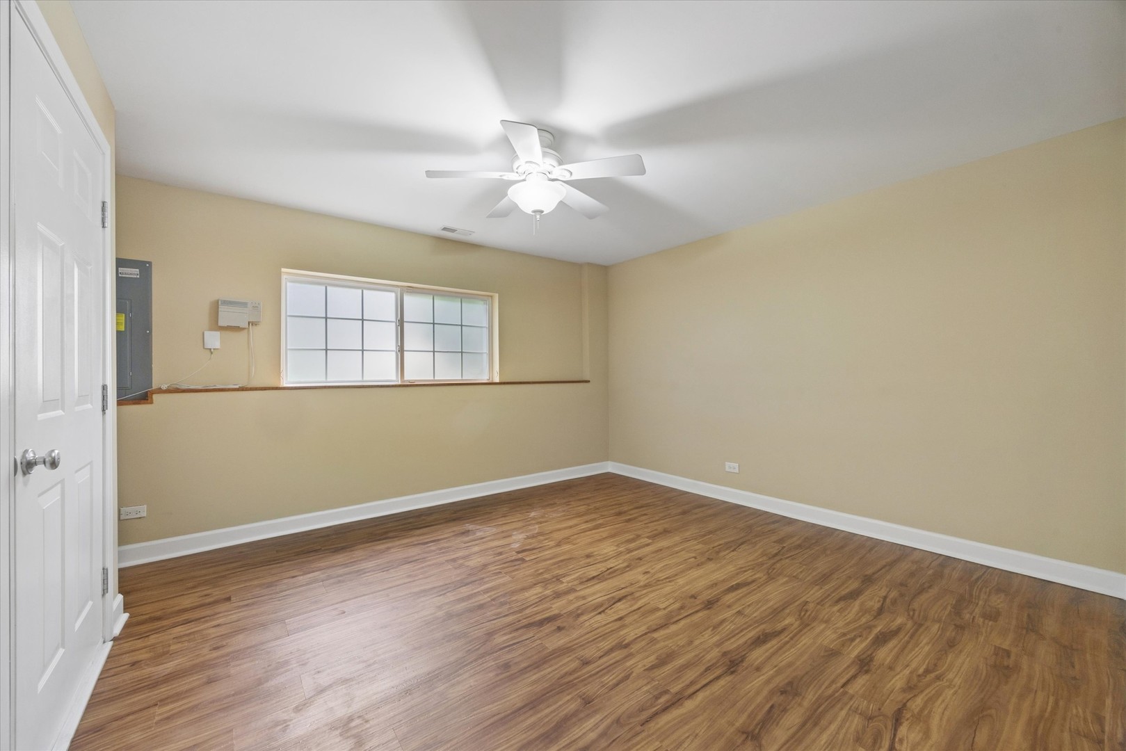 4144 Milford Lane, Aurora, IL 60504