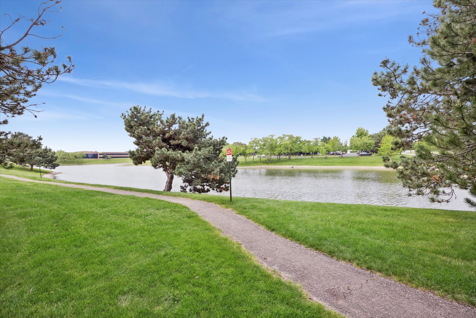4144 Milford Lane, Aurora, IL 60504