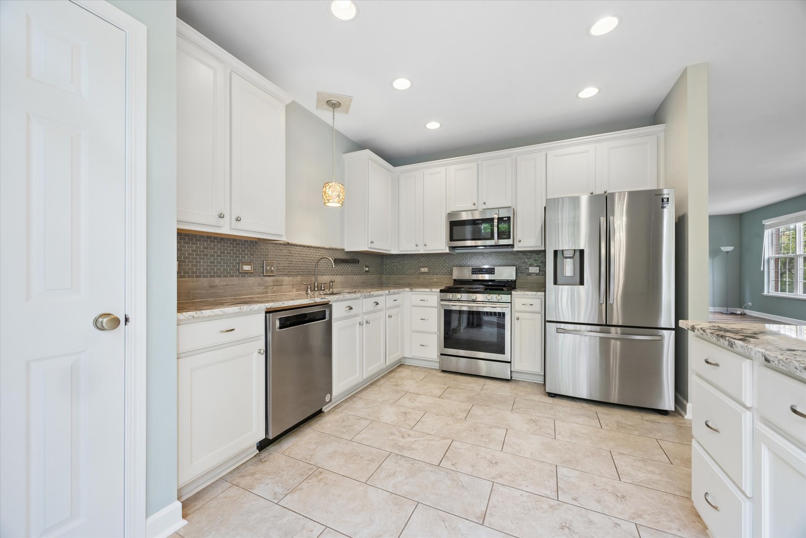 4144 Milford Lane, Aurora, IL 60504
