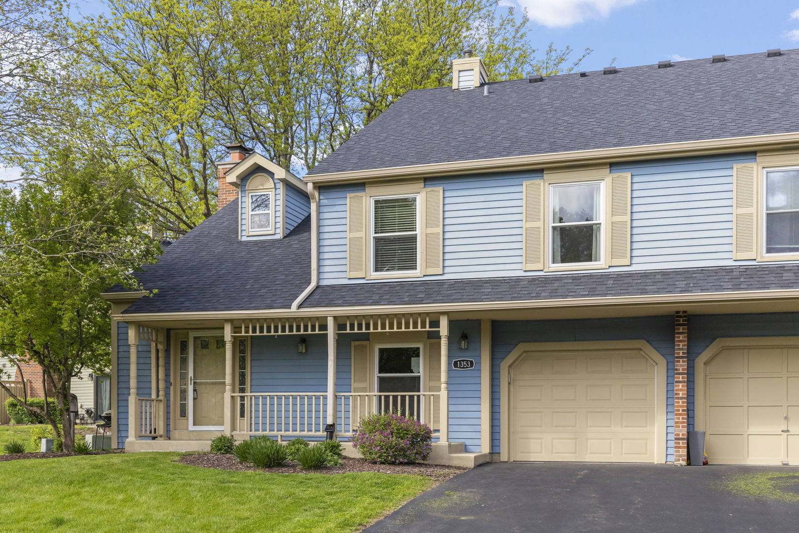 1353 Queensgreen Circle #1502, Naperville, IL 60563
