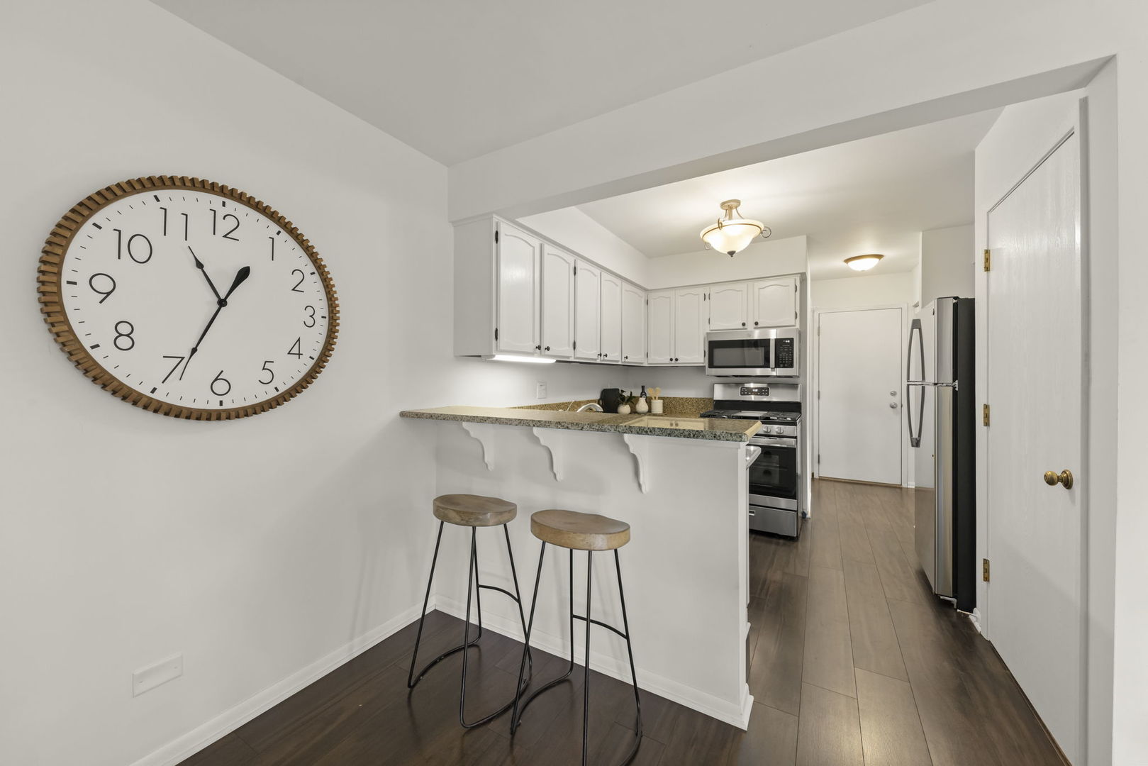 1353 Queensgreen Circle #1502, Naperville, IL 60563
