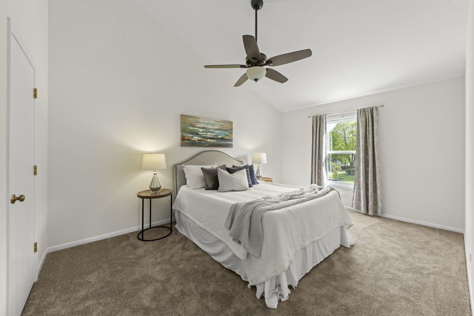 1353 Queensgreen Circle #1502, Naperville, IL 60563