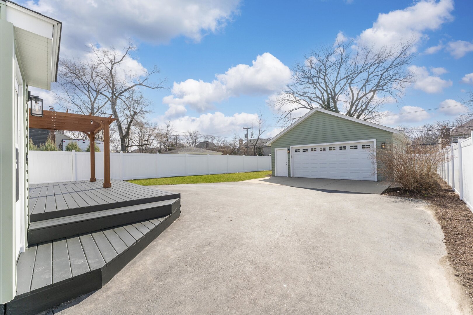 646 W Babcock Avenue, Elmhurst, IL 60126