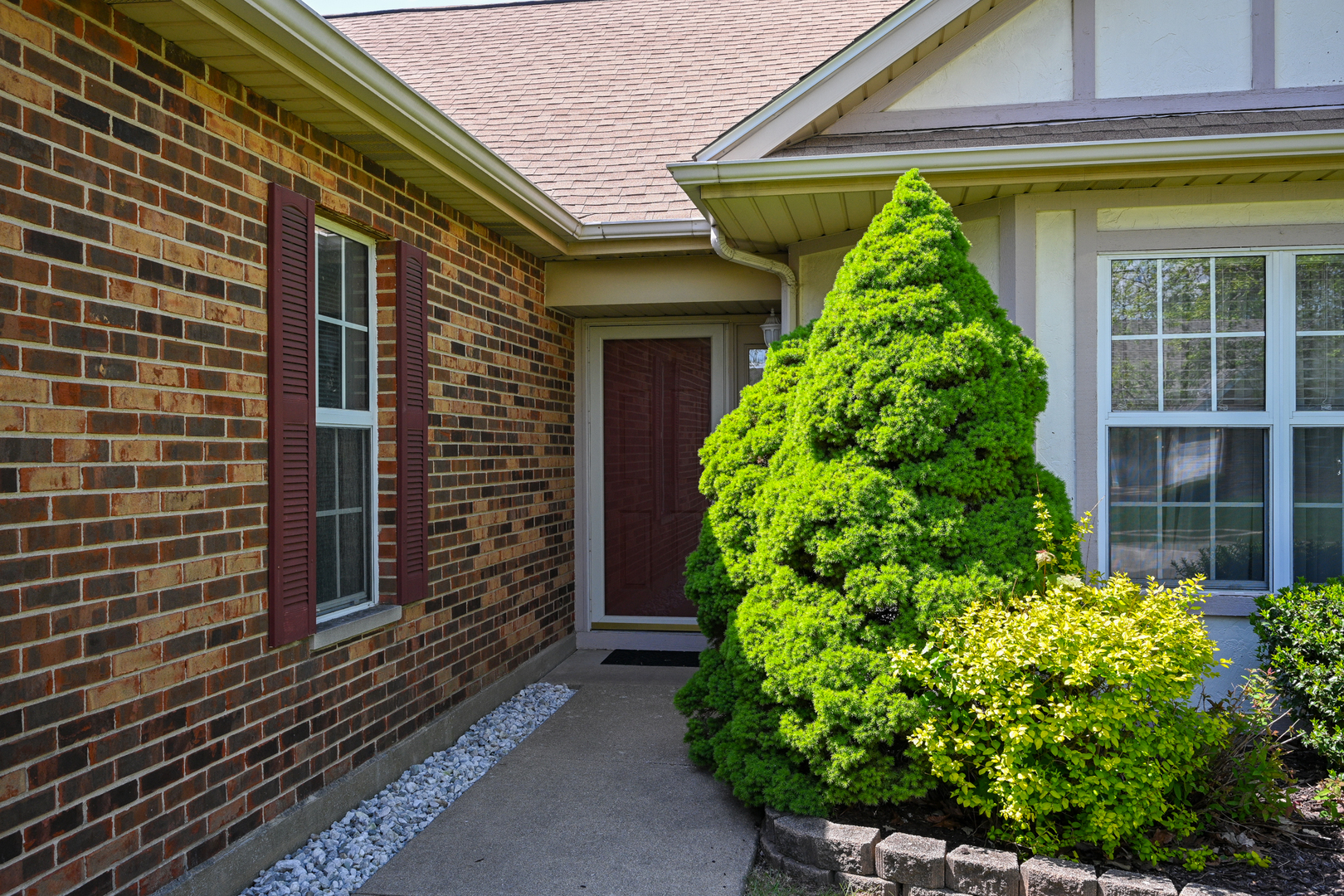 21068 W Hazelnut Lane, Plainfield, IL 60544
