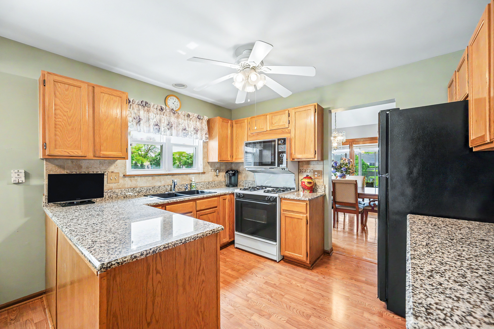 21068 W Hazelnut Lane, Plainfield, IL 60544