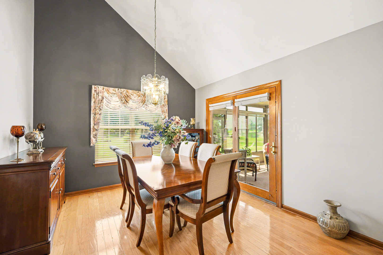 21068 W Hazelnut Lane, Plainfield, IL 60544