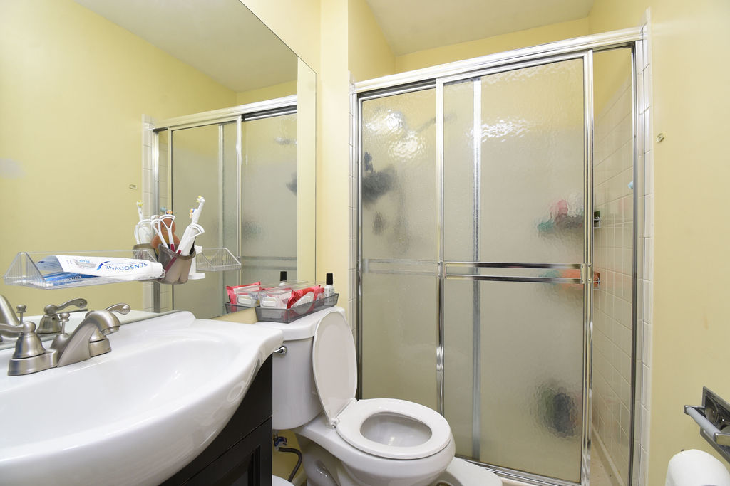 274 Elmwood Lane #A1, Schaumburg, IL 60193
