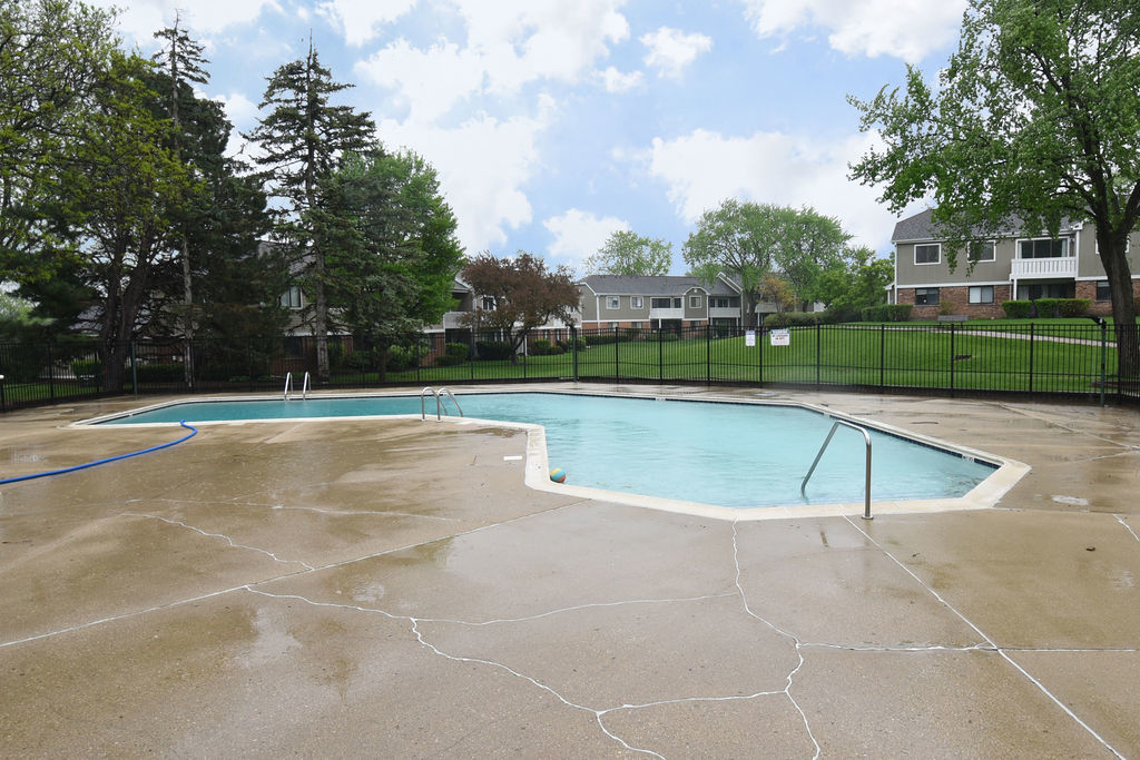 274 Elmwood Lane #A1, Schaumburg, IL 60193