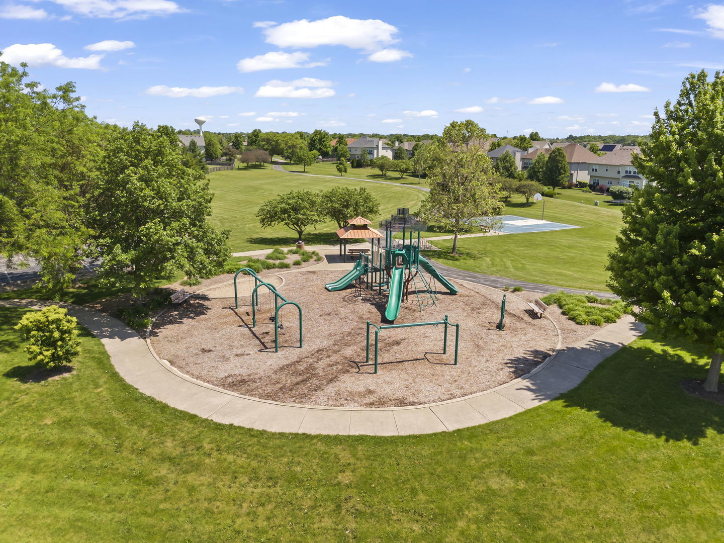 27008 Ashgate Crossing, Plainfield, IL 60585