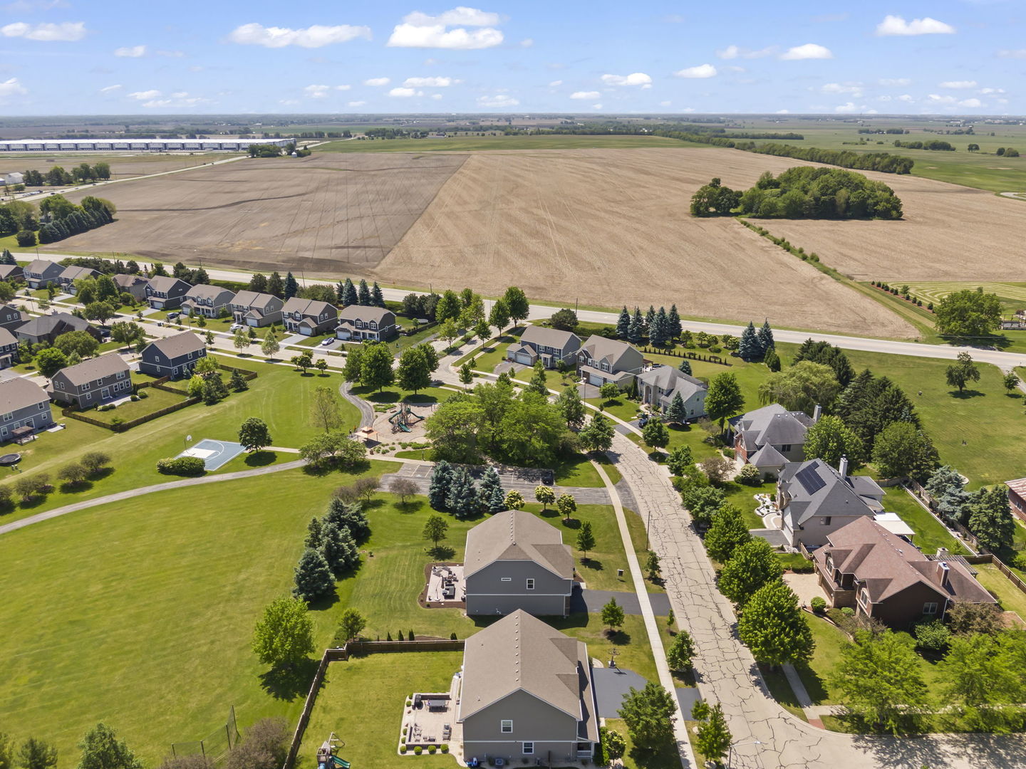 27008 Ashgate Crossing, Plainfield, IL 60585