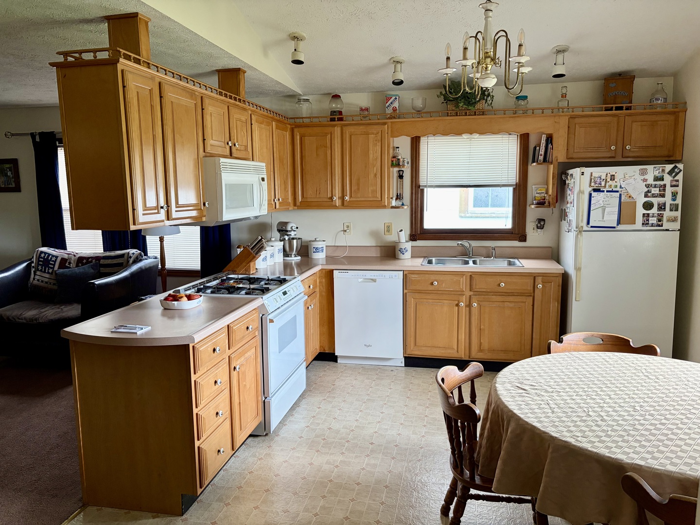 326 W Hight Street, Macon, IL 62544