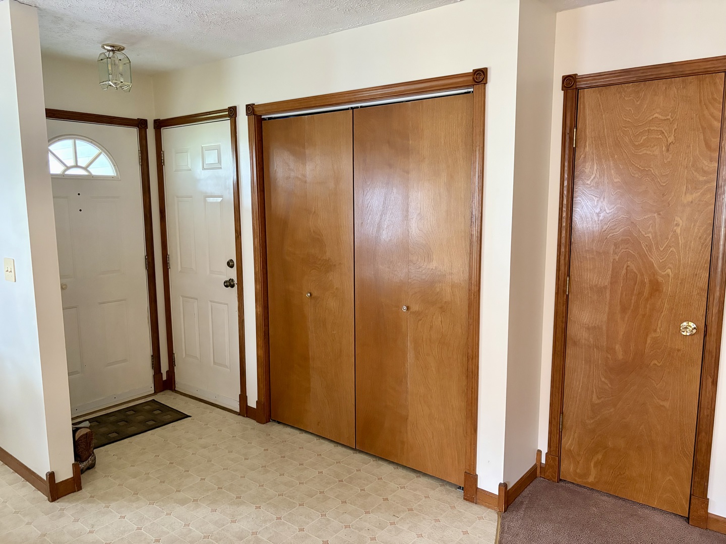 326 W Hight Street, Macon, IL 62544