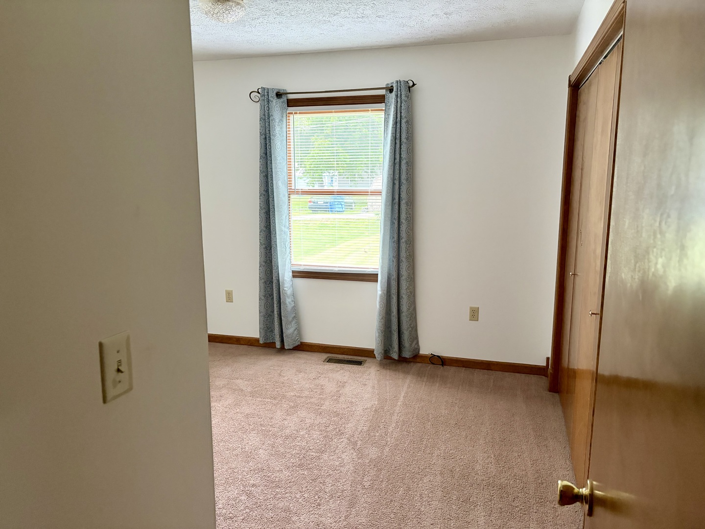 326 W Hight Street, Macon, IL 62544