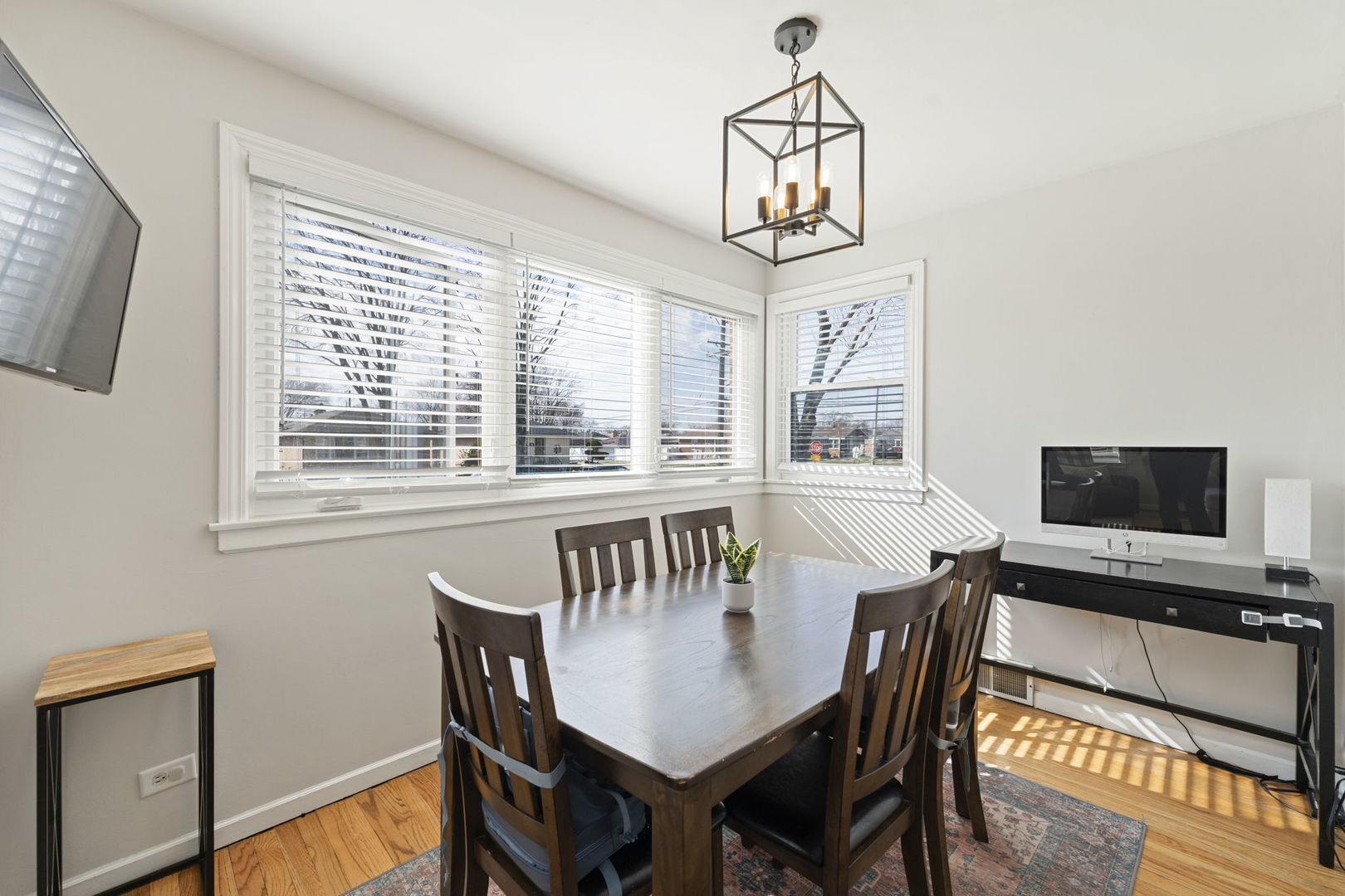 3539 Sunset Lane, Franklin Park, IL 60131