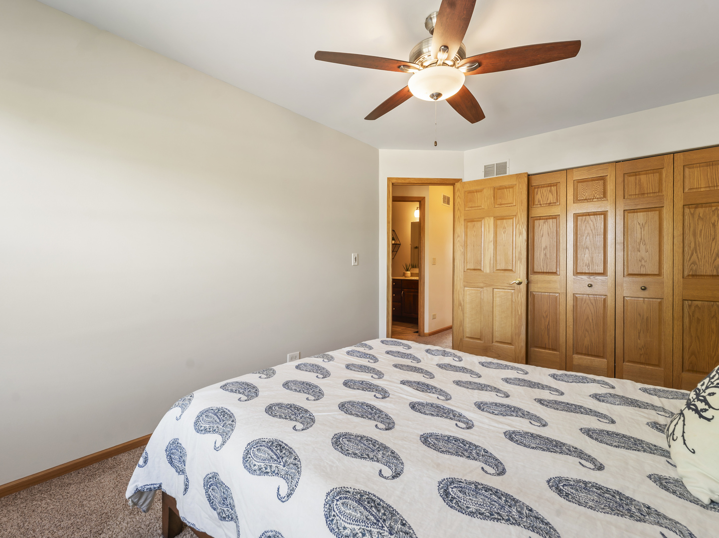 1432 Brahms Court, Bartlett, IL 60103