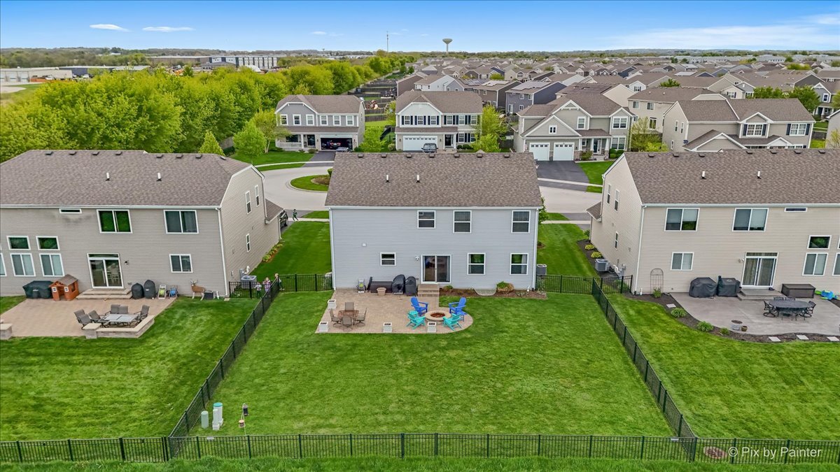 852 Wildwood Drive, Pingree Grove, IL 60140