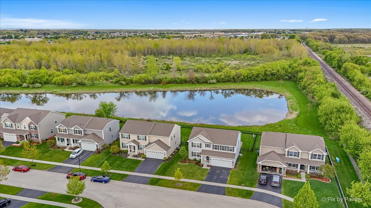 852 Wildwood Drive, Pingree Grove, IL 60140