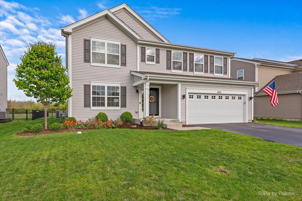 852 Wildwood Drive, Pingree Grove, IL 60140