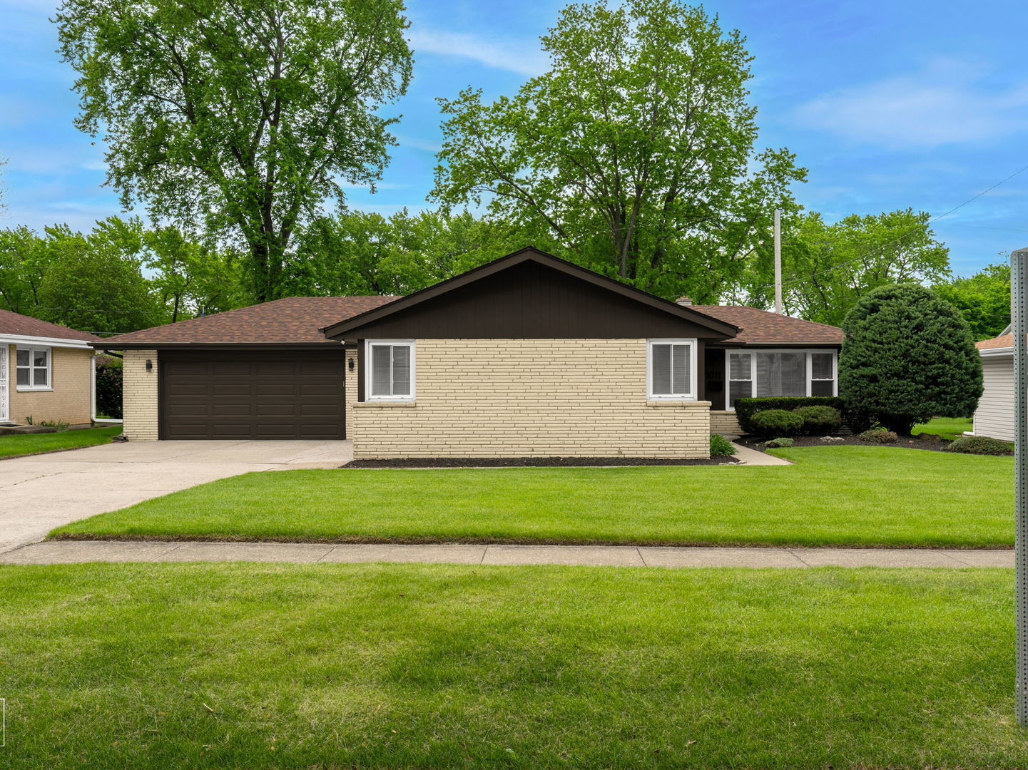 1011 Maitland Drive, Lockport, IL 60441